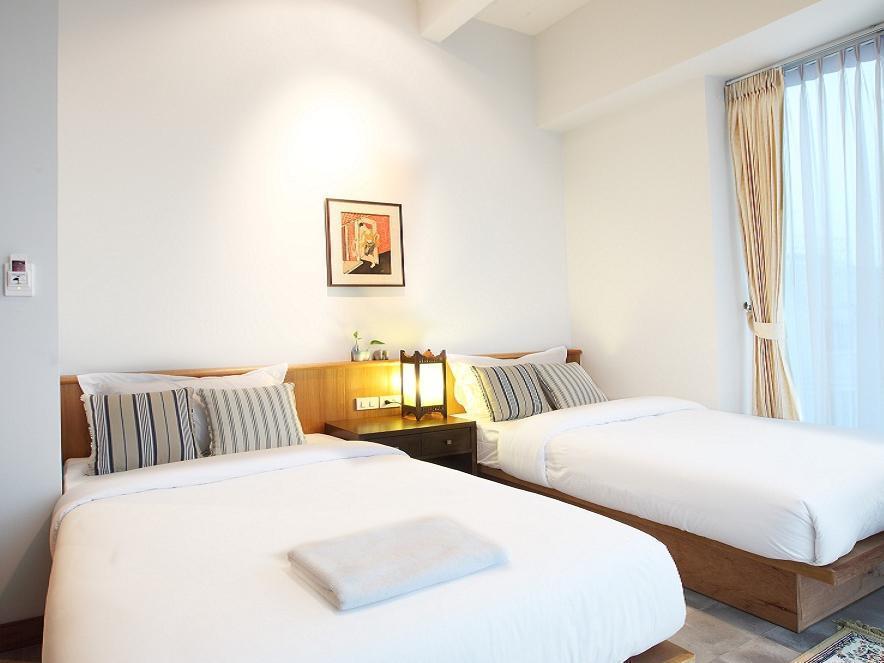 Baan Dinso Hostel Банкок Екстериор снимка