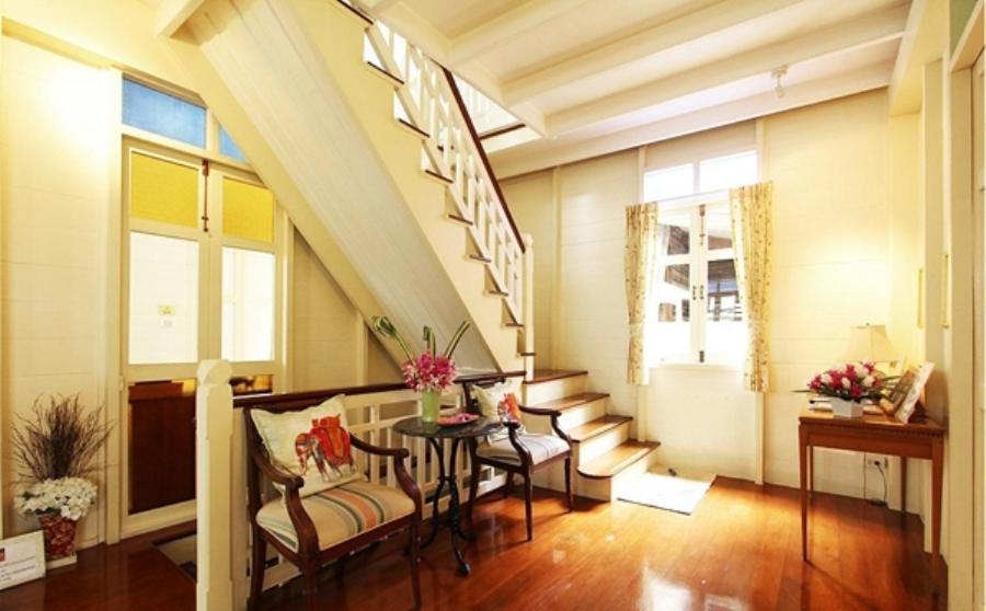 Baan Dinso Hostel Банкок Екстериор снимка